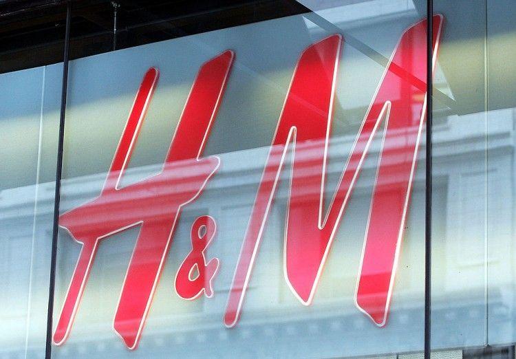 Wetpaint.com Logo - H&M's Dress Sizing Gets Slammed in Facebook Post