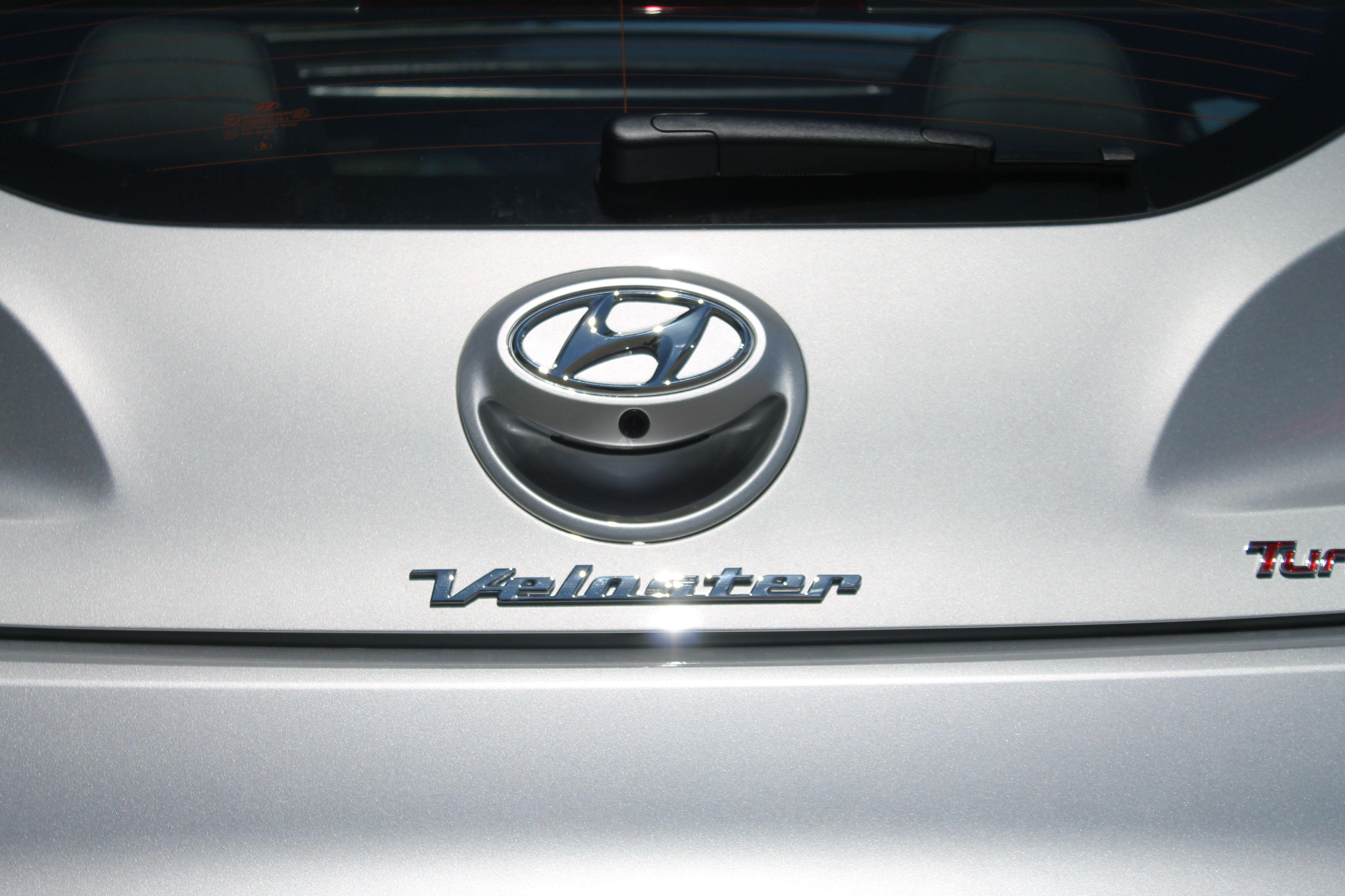 Veloster Logo - 2013 Hyundai Veloster Turbo logo | Waikem Auto Family Blog