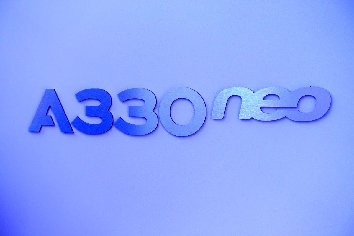 A330neo Logo - Take a Tour of Airbus' Brand New A330neo Airspace Cabin