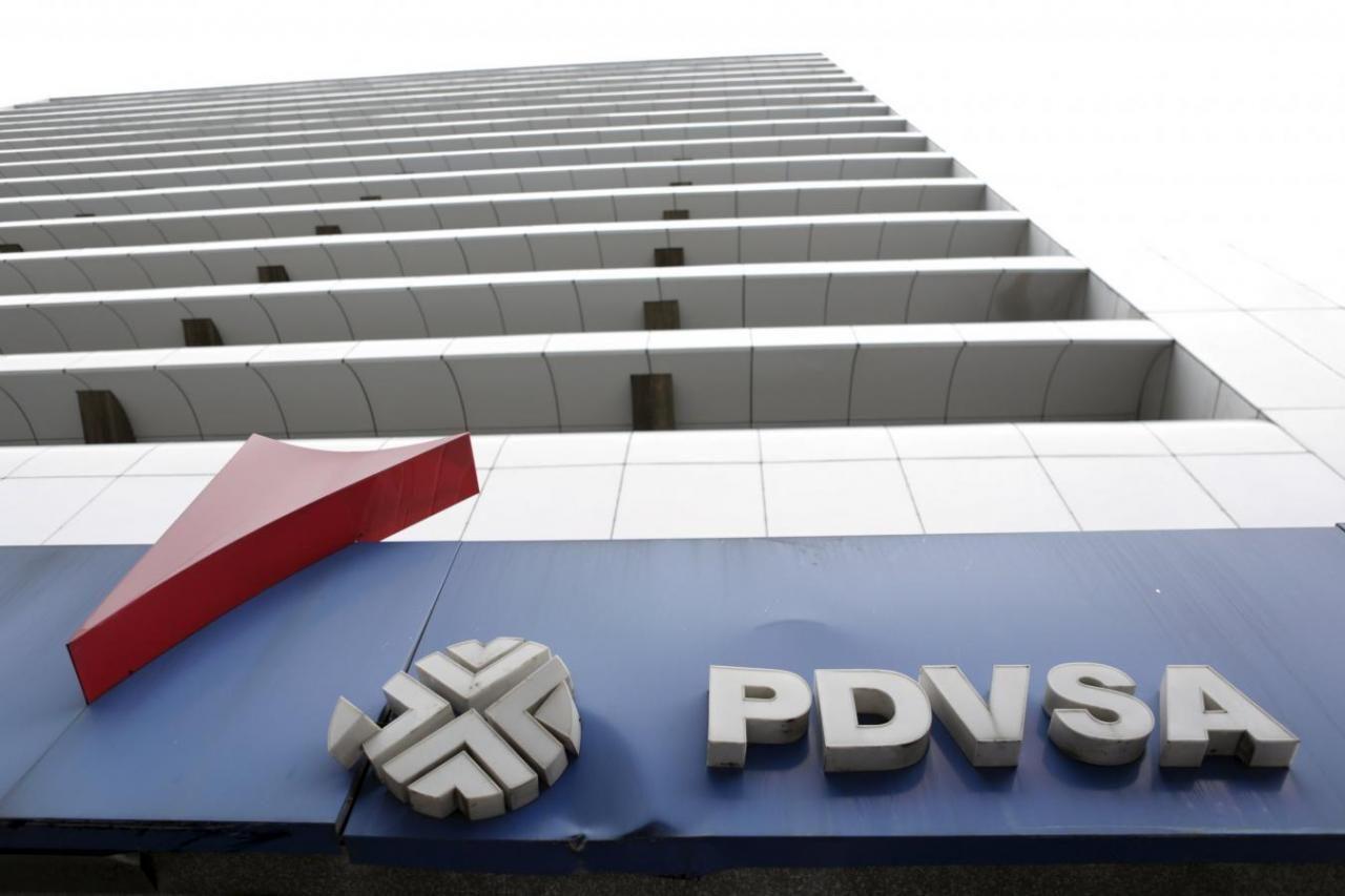 Pdvsa Logo - Exclusive: Venezuela's PDVSA asks partners to pick up tab as oil ...