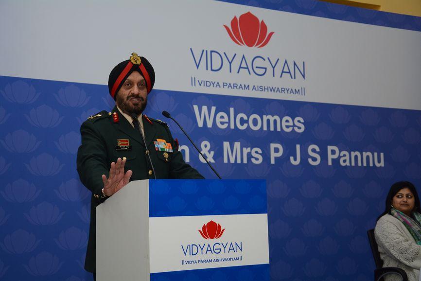 VidyaGyan Logo - Gen Pannu visits VidyaGyan, Bulandshahr 2016. Shivnadar