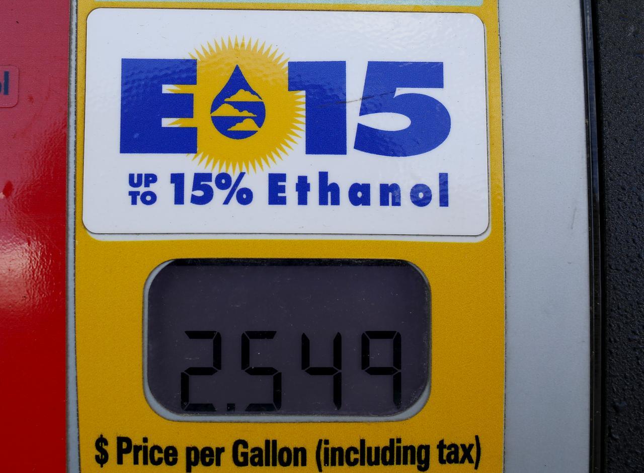 E15 Logo - U.S. EPA 'very likely' to finish E15 gasoline rule by summer: Perdue ...