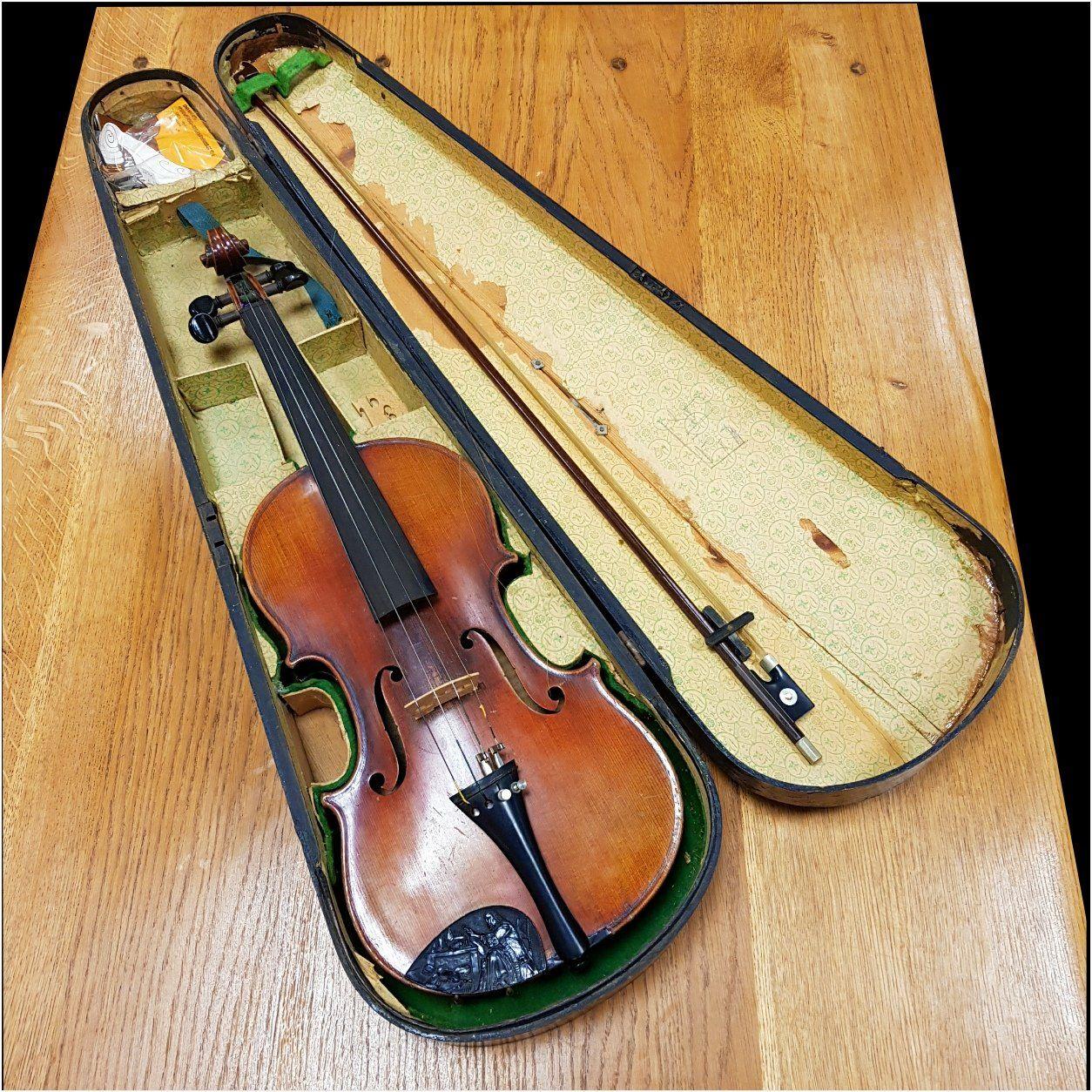 Stradivarius Logo - Stradivarius Violin