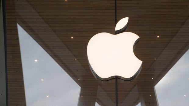 Sputter Logo - Apple's quarterly profit falls as iPhone sales sputter | CTV News