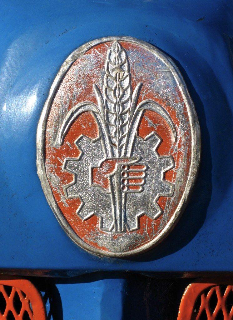 Fordson Logo - 1961-1964 FORDSON Dexta Tractor Emblem | Fordson was a Ford … | Flickr