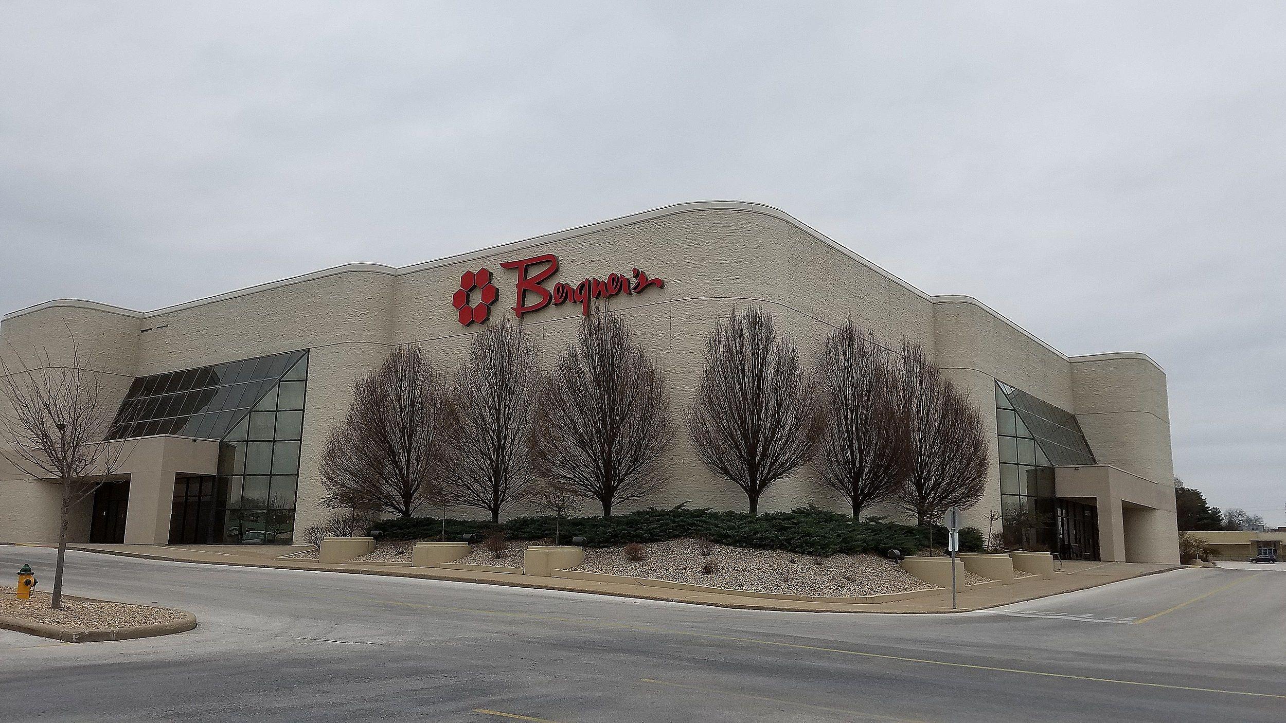 Bergner's Logo - Bergner's to Officially End 40 Years in Business in Quincy