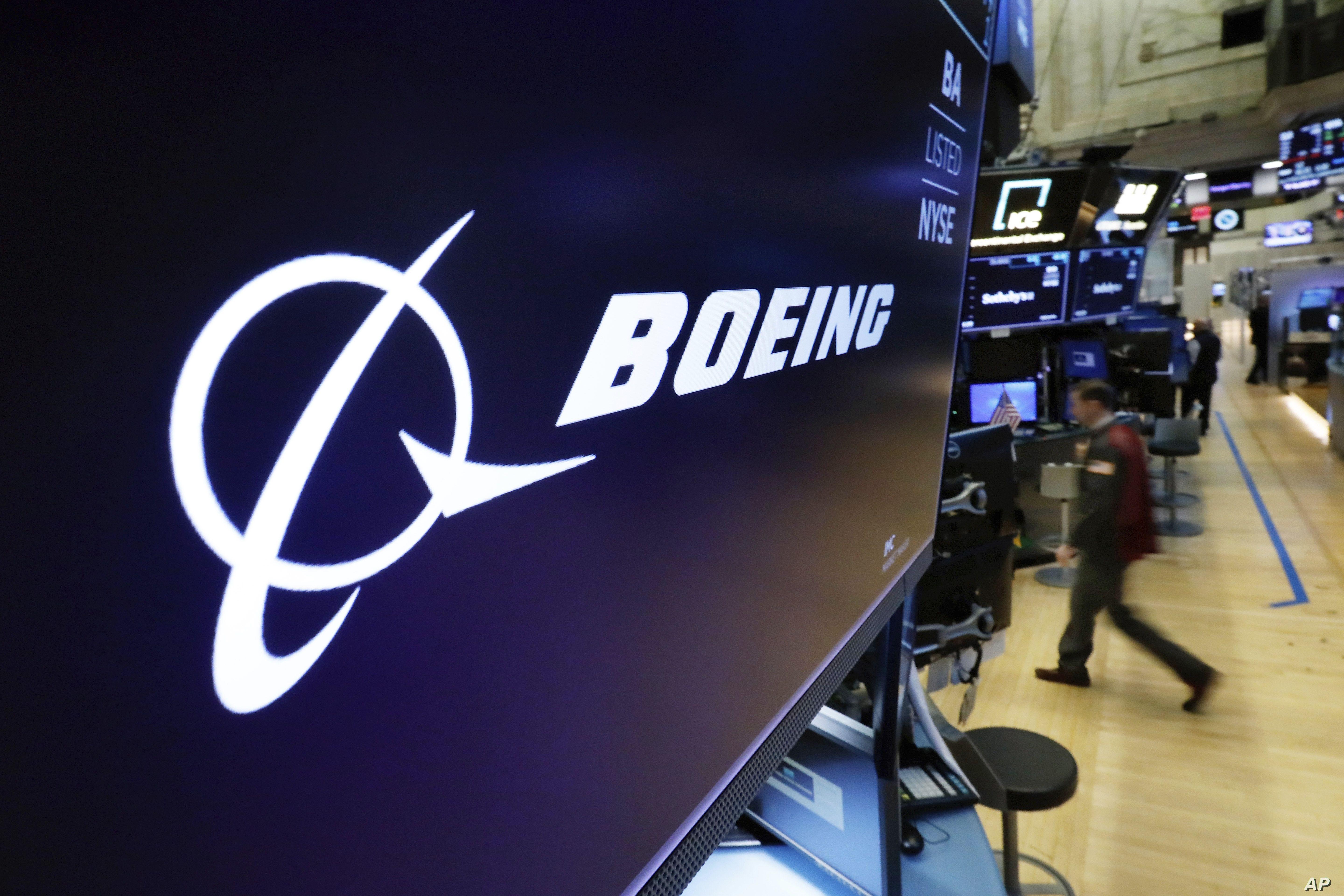 Boeing's Logo - Boeing Shares Plunge After Ethiopian Airlines Crash