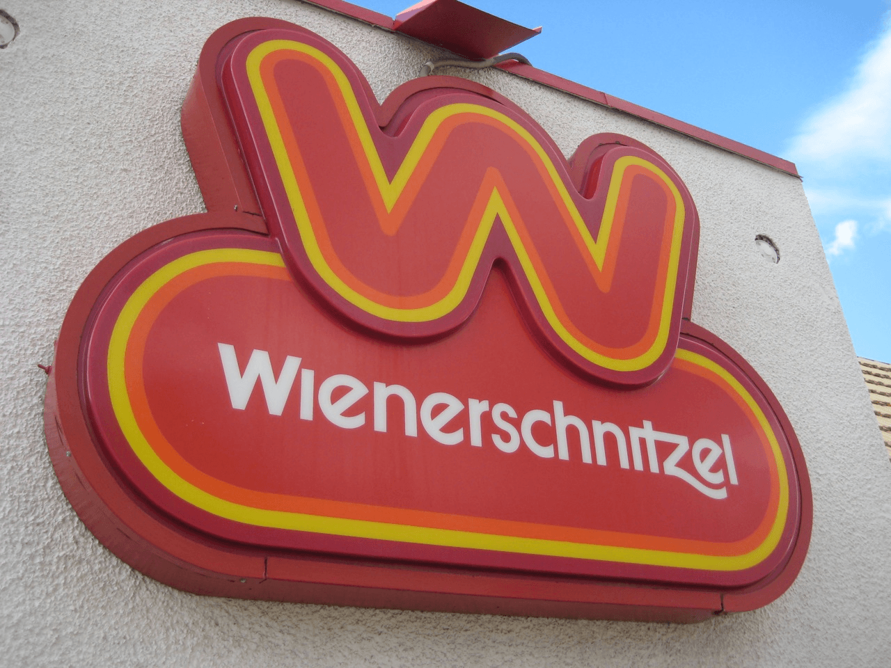 Wienerschnitzel Logo - Wienerschnitzel logo (1978, 2009) - Fonts In Use