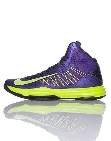 Hyperdunk Logo - NIKE High top mens sneaker Padded tongue with NIKE hyperdunk logo