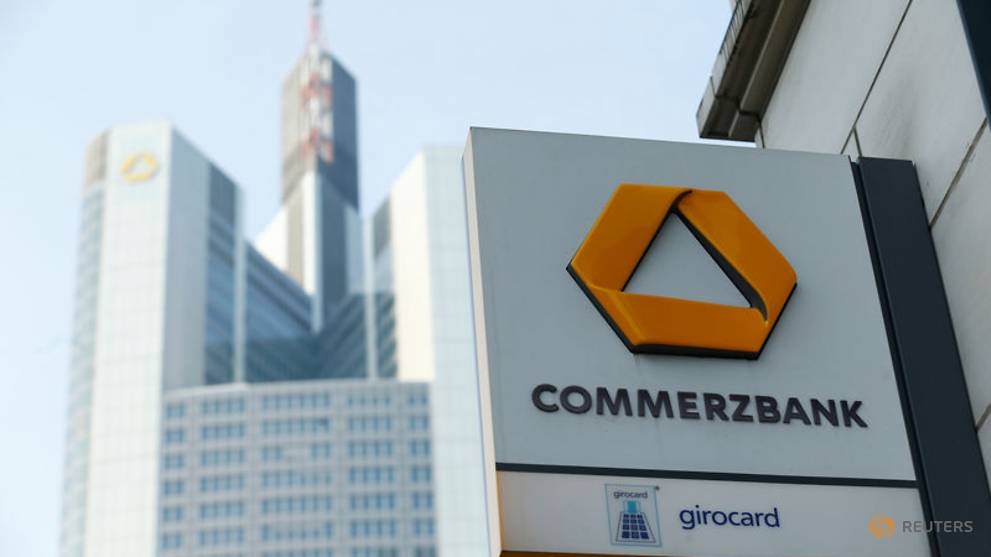 Commerzbank Logo - Italy's UniCredit puts possible Commerzbank bid on ice for now