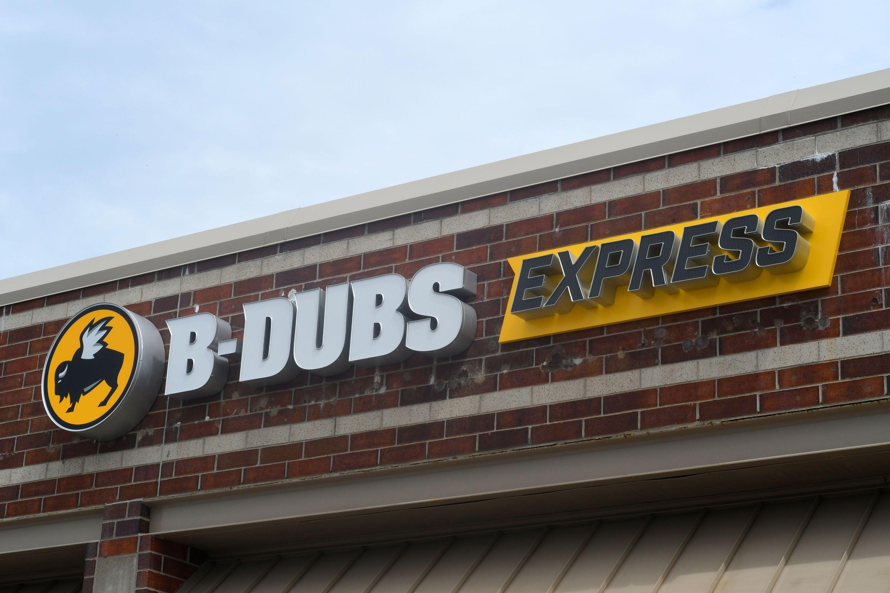 Bdubs Logo - Buffalo Wild Wings' New Small Format Store Debuts Today In Edina