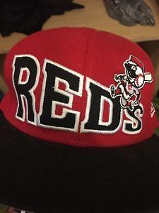 New Reds Logo - Cincinnati Reds New Era 9Fifty Red & Black Logo Snapback Baseball ...