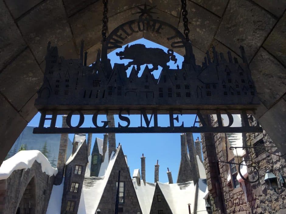Hogsmeade Logo - Wizarding World of Harry Potter Tips - Universal Studios Hollywood