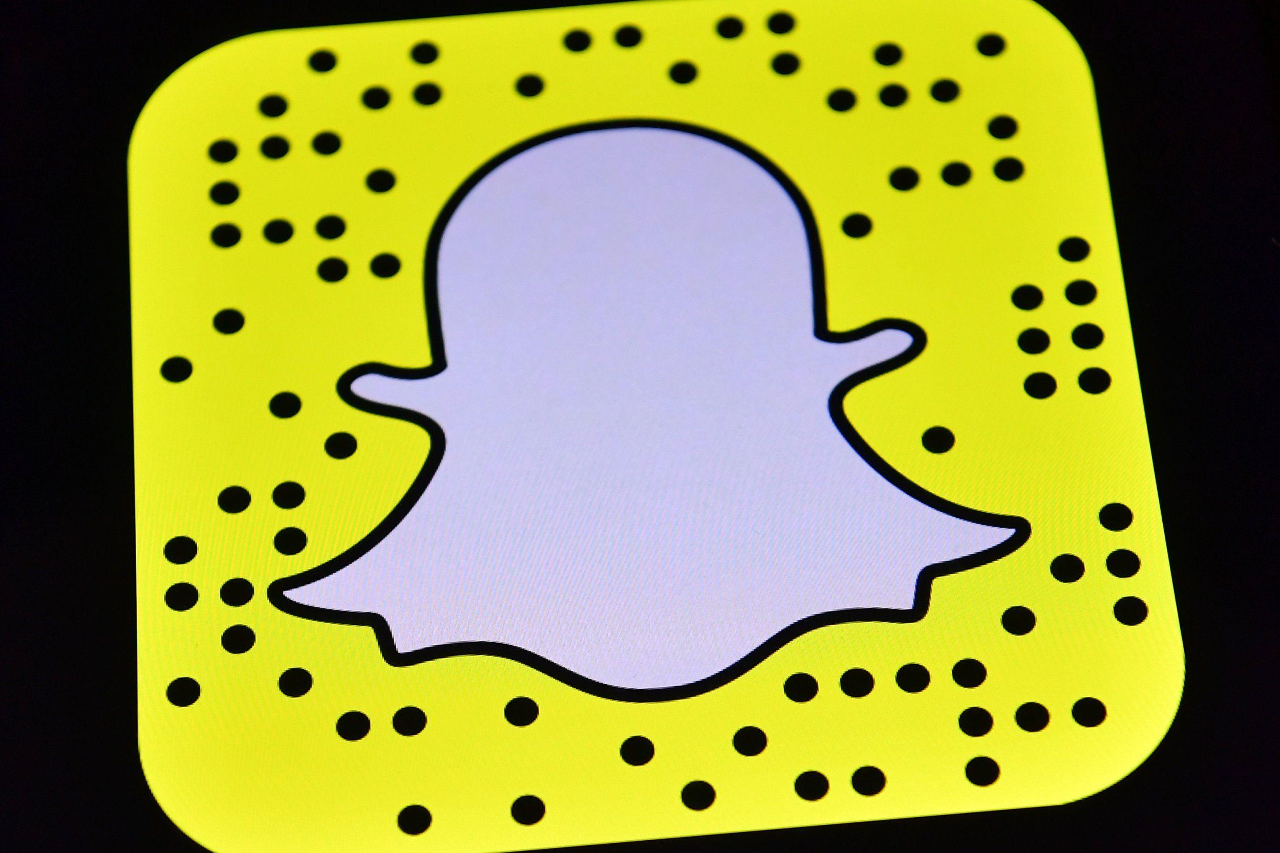 Snap Logo - Snapchat Emoji, Icon Meanings: Yellow and Red Hearts, Sunglasses