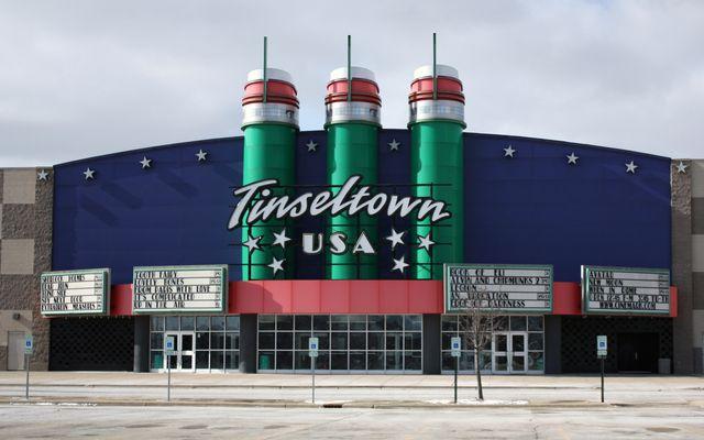 Tinseltown Logo - Cinemark Tinseltown USA in North Aurora, IL - Cinema Treasures