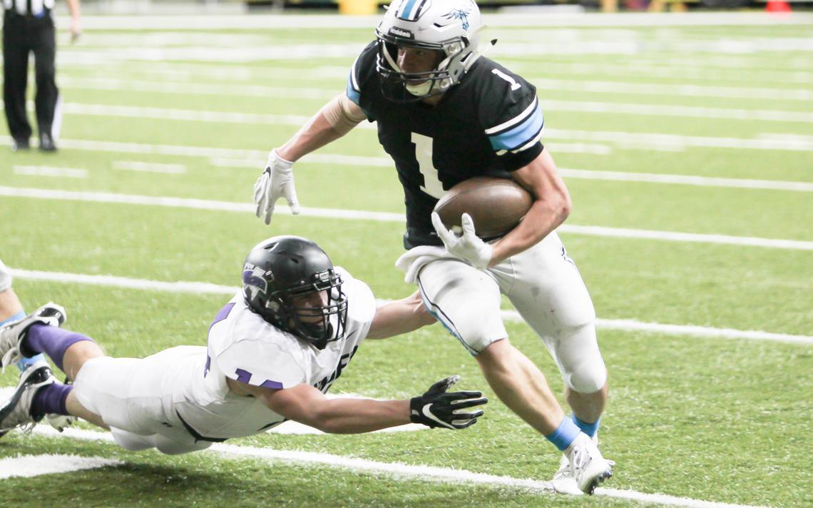 Waubun Logo - Starkey, Syverson lead Mahnomen-Waubun to first section football ...