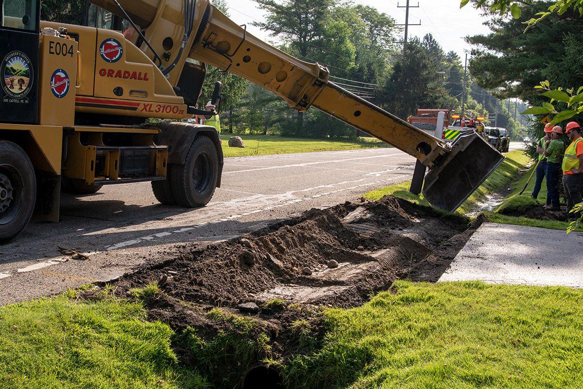 Gradall Logo - Gradall Excavators for Road, Highway and Heavy Construction