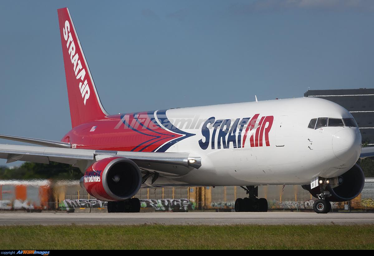 Stratair Logo - Boeing 767-323/ER(BDSF) - Large Preview - AirTeamImages.com