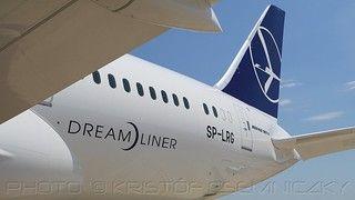 Dreamliner Logo - Dreamliner logo on the fuselage of LOT Boeing 787-8 SP-LRG… | Flickr