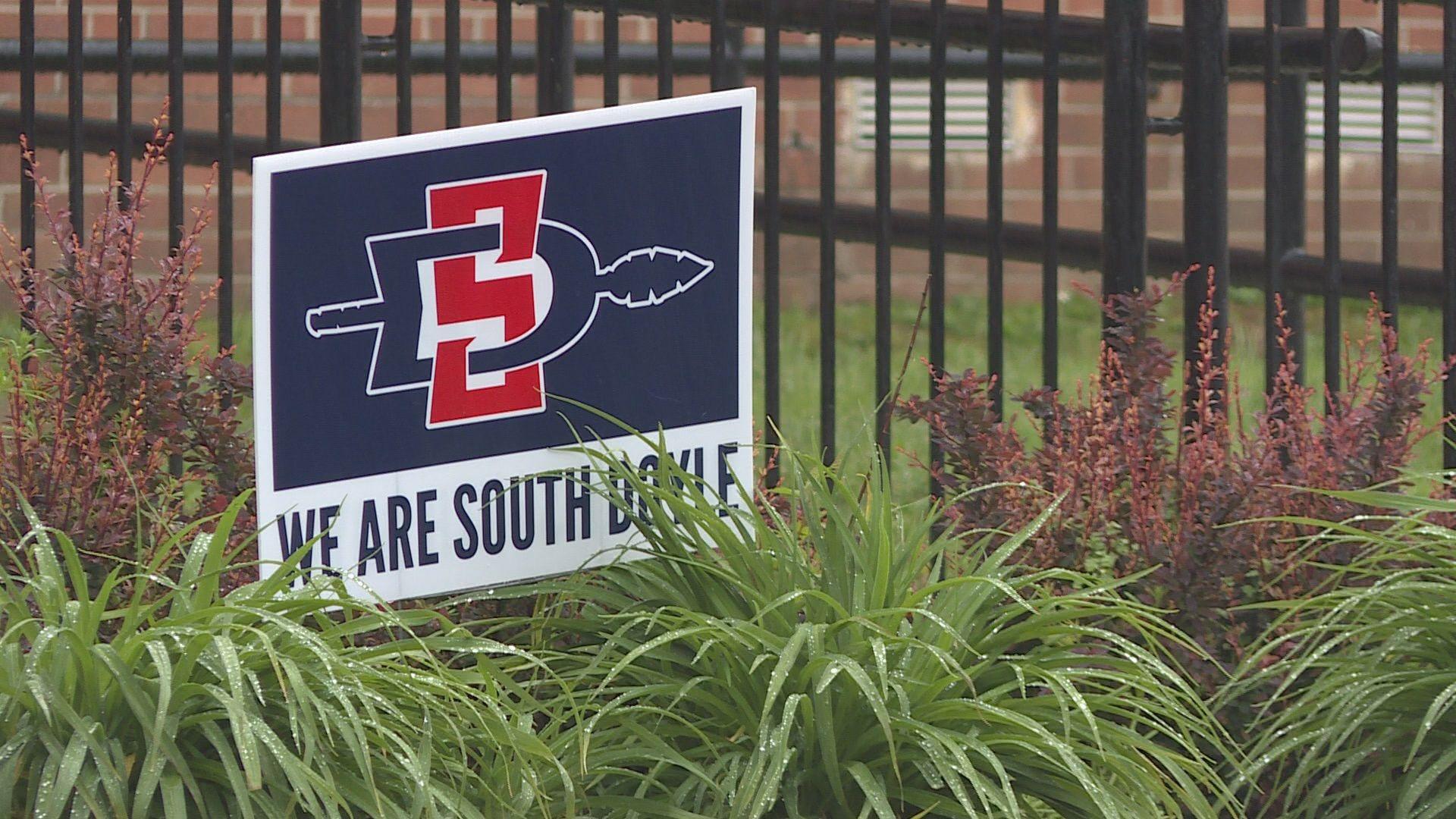 South-Doyle Logo - South Doyle Students, VFL Make Mental Health A Top Priority