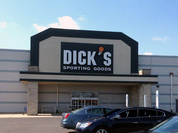 Dickssportinggoods.com Logo - DICK'S Sporting Goods Store in Philadelphia, PA | 80