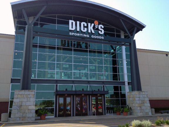 Dickssportinggoods.com Logo - DICK'S Sporting Goods Store in Niles, IL | 437