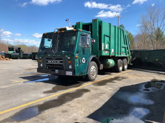 Pak-Mor Logo - 2014 Mack LE Pak Mor 25yd Split Body Rear Loader : Rear Loaders