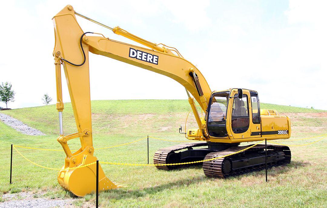 Deere-Hitachi Logo - Here's how John Deere and Hitachi partnered on excavator production