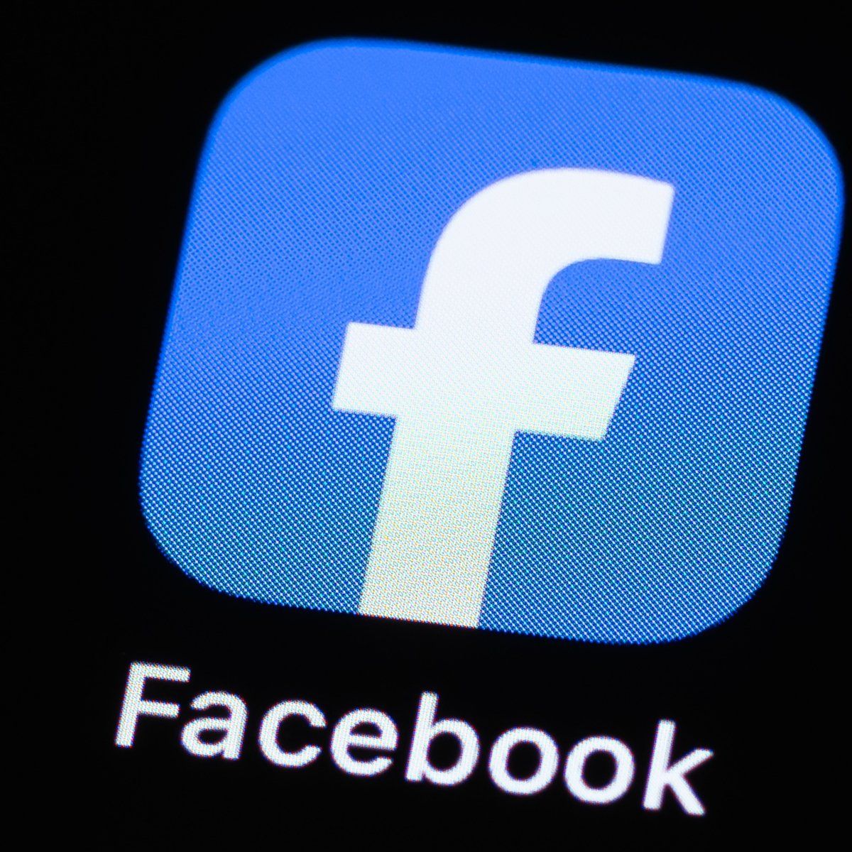 Facebook Logo - No, the black Facebook app icon isn't a new logo. Here's why you're seeing  it. | Mashable