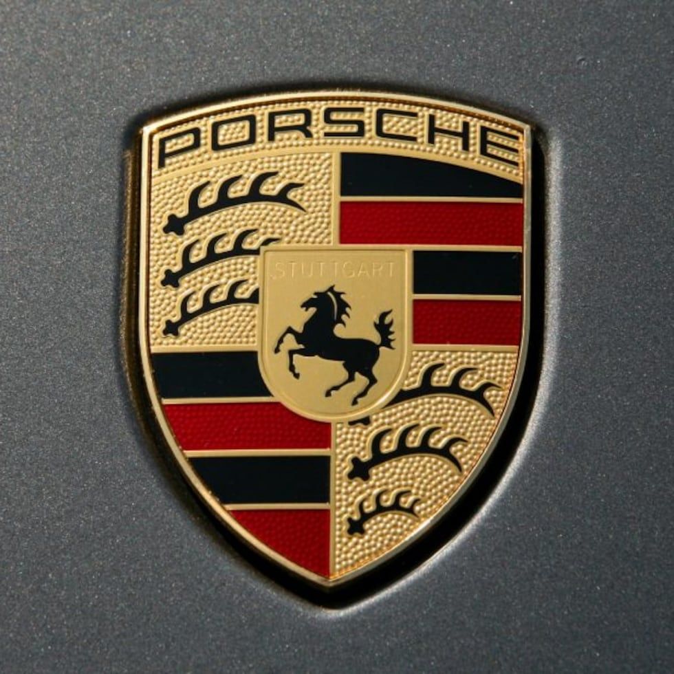 Porsche Logo - Why do the Porsche and Ferrari emblems look similar? | Lifestyle | EL PAÍS  English