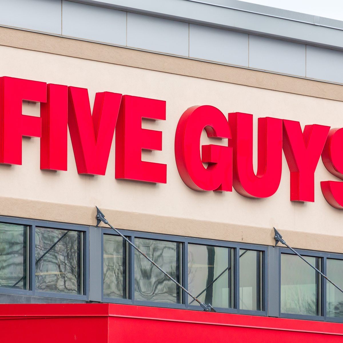 Five Guys Logo - 11 Secrets Five Guys Employees Won't Tell You