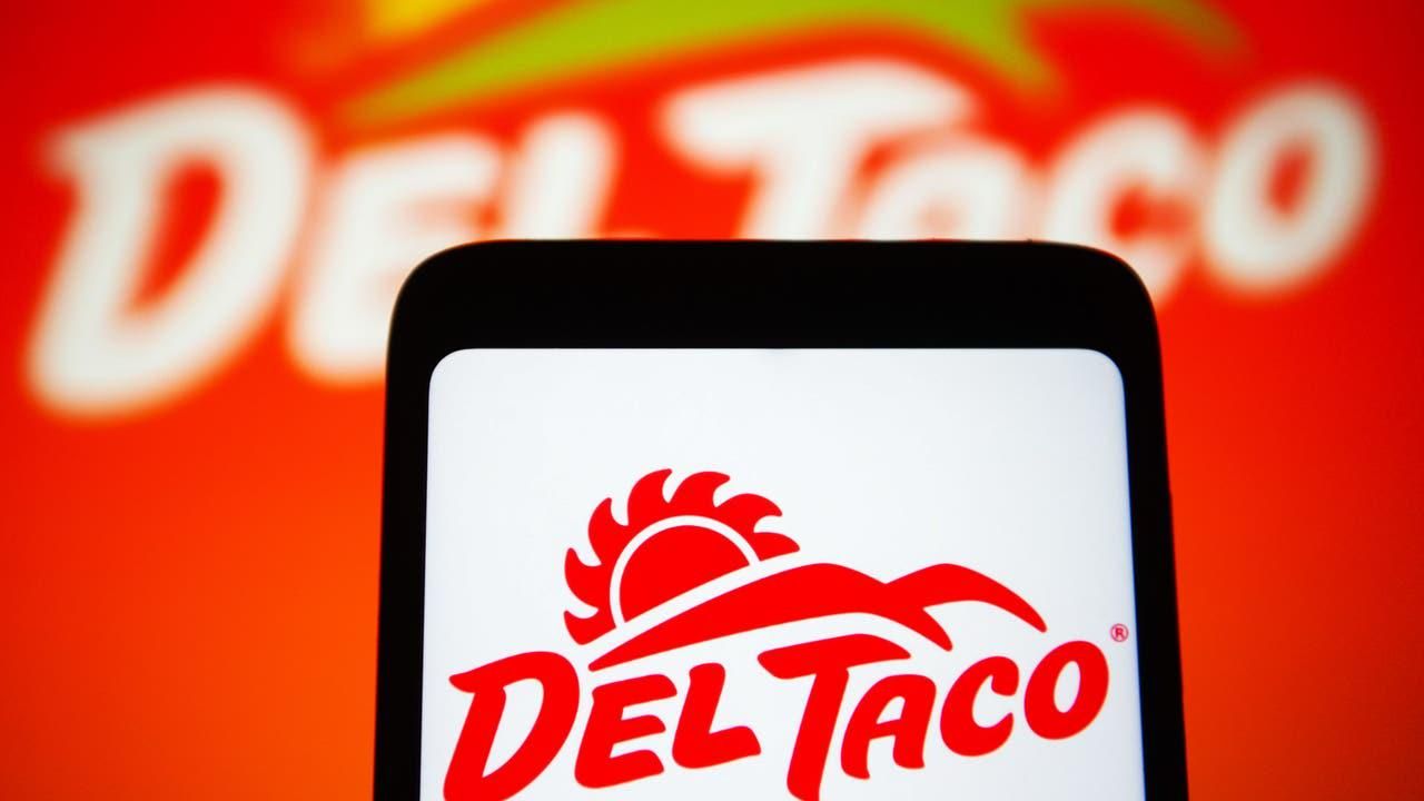 Del Taco Logo - Del Taco joins viral 'six seven' trend with 67-cent taco deal [10/31-11/2]  : r/fastfood