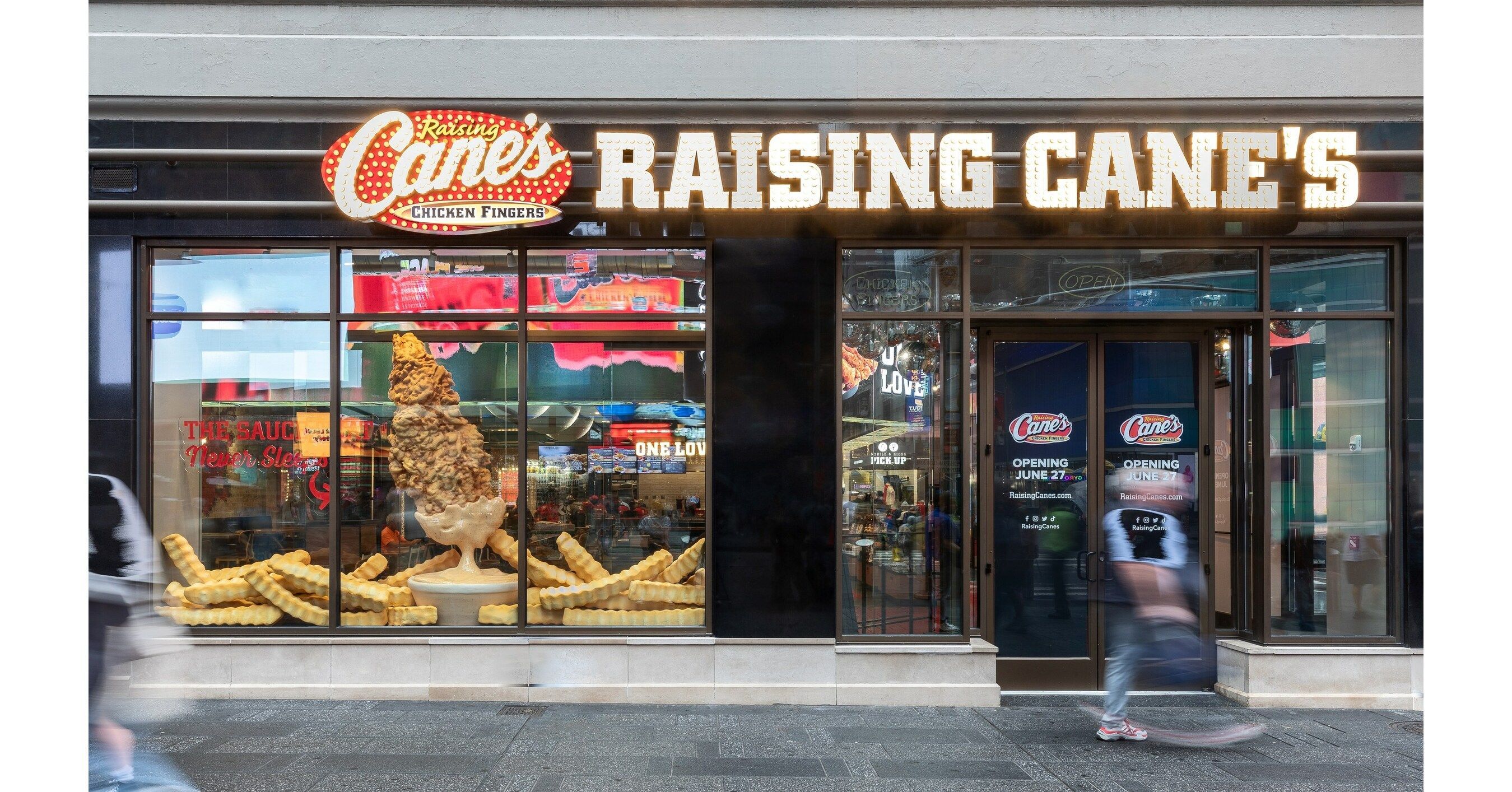Raising Canes Logo - Raising Cane's Marks Big Apple Debut with Global Flagship in Times Square