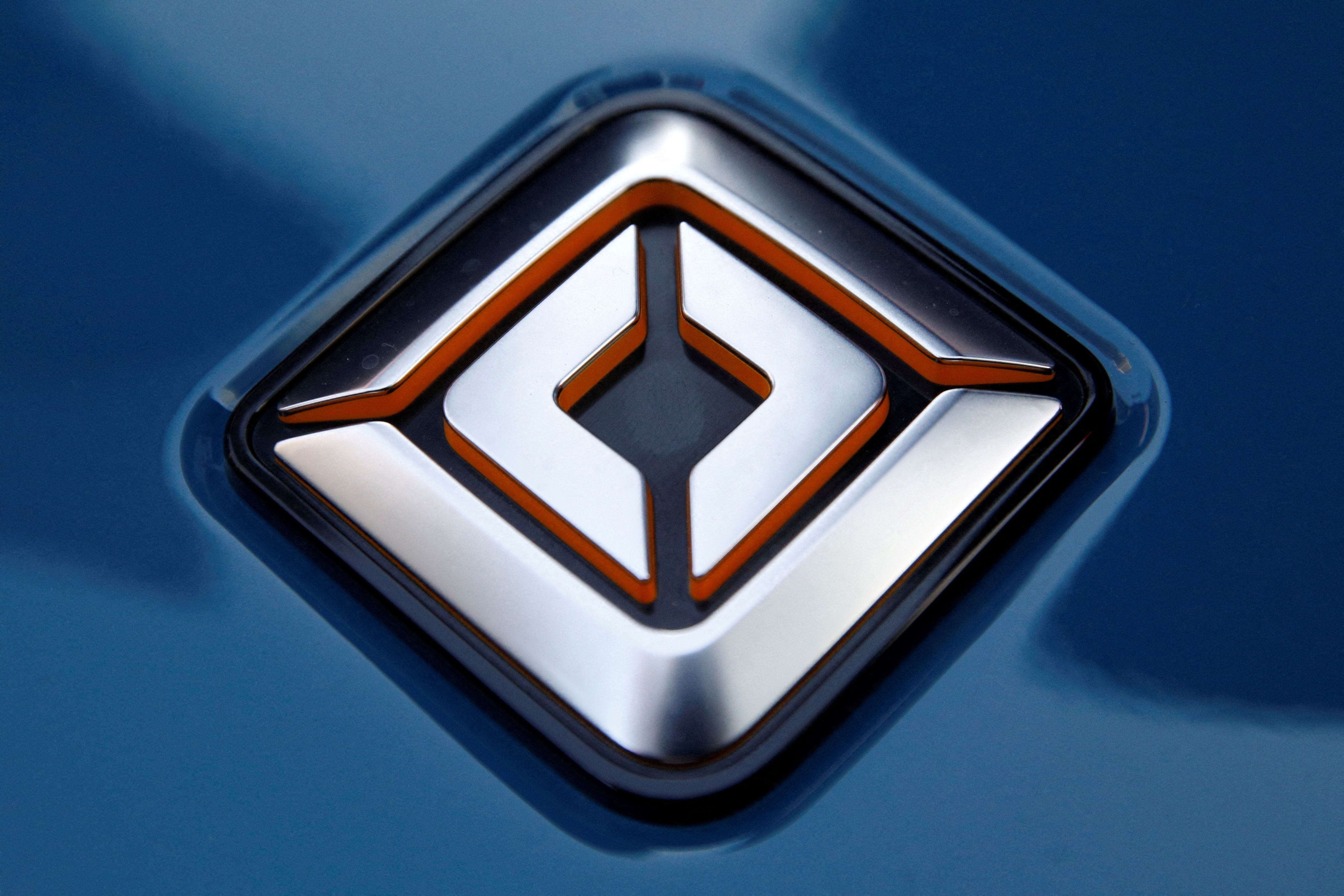 Rivian Logo - EV startup Rivian to build $5 bln plant in Georgia, posts quarterly loss |  Reuters