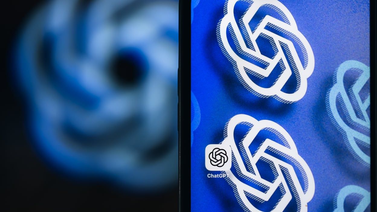 ChatGPT Logo - ChatGPT gets new personality settings, including warmth and emoji usage |  Mashable