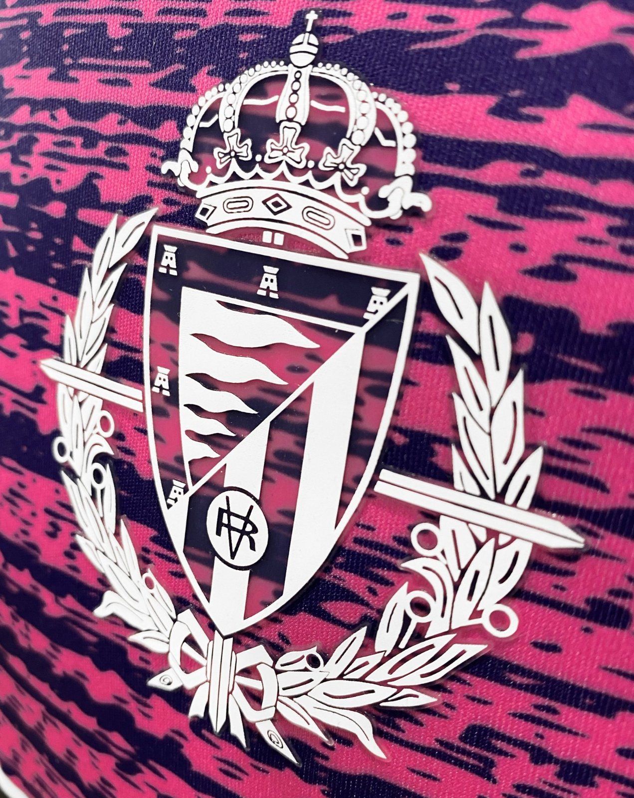 Real Valladolid Logo - Real Valladolid 2020-21 Away Kit