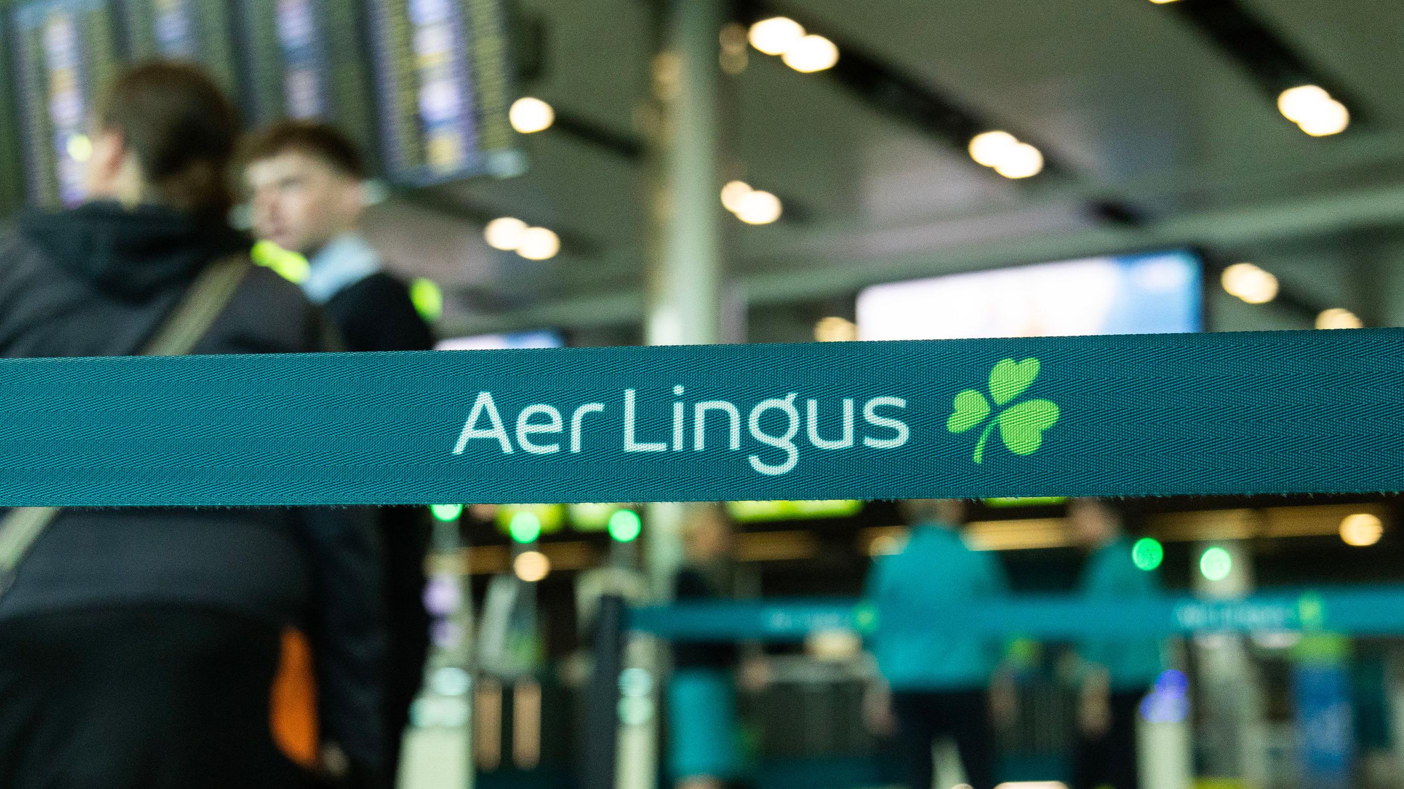Aer Lingus Logo - Aer Lingus: Airline cancels 80 more flights amid pilots pay row