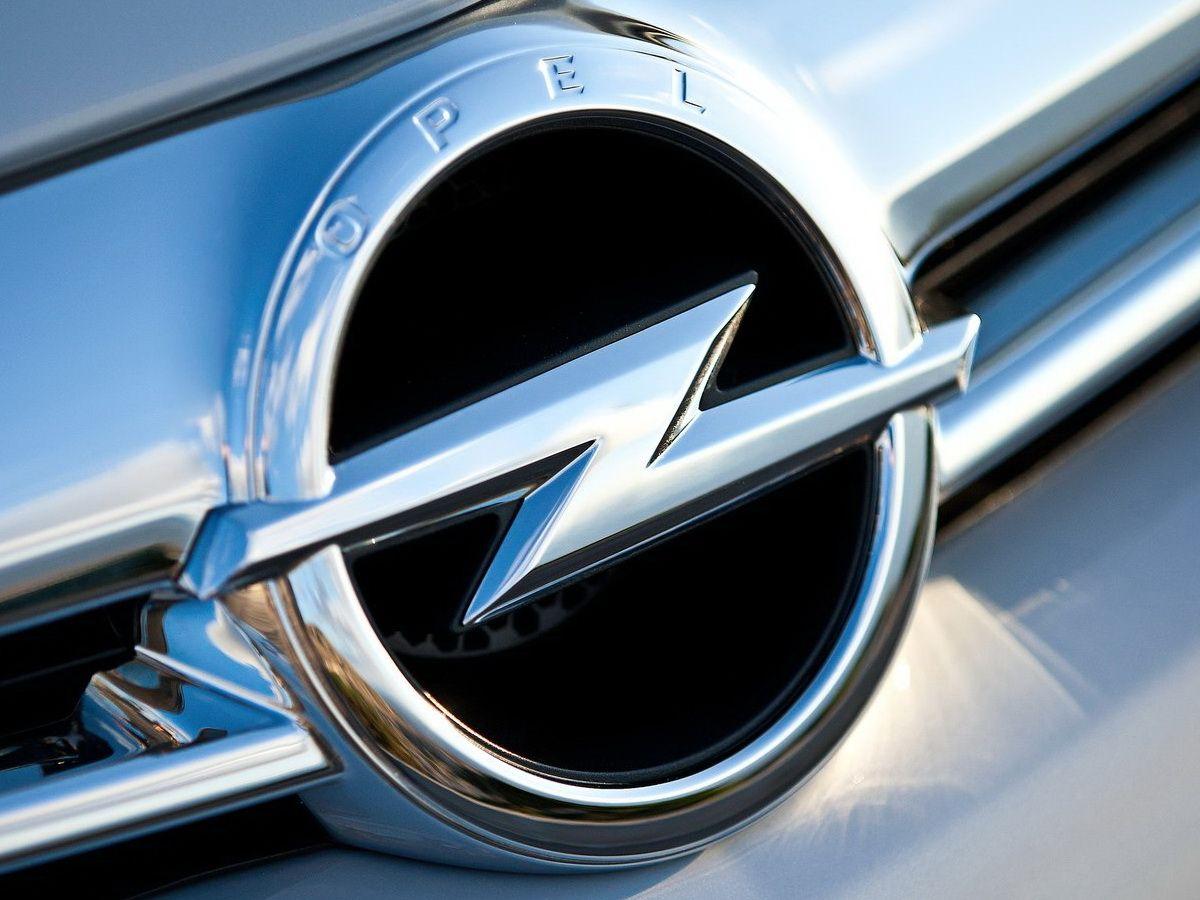 Silver Z Logo - Opel Logo, Opel Car Symbol and History | Car Brand Names.com