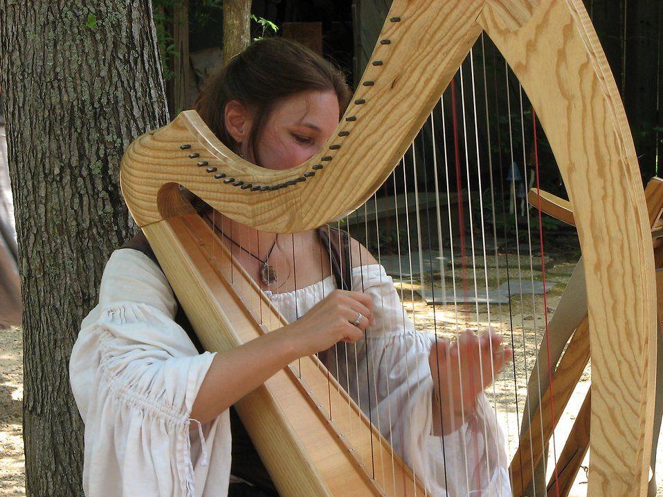 Woman Harp Logo - Harp | Free Stock Photo | Medieval woman playing the harp | # 1716