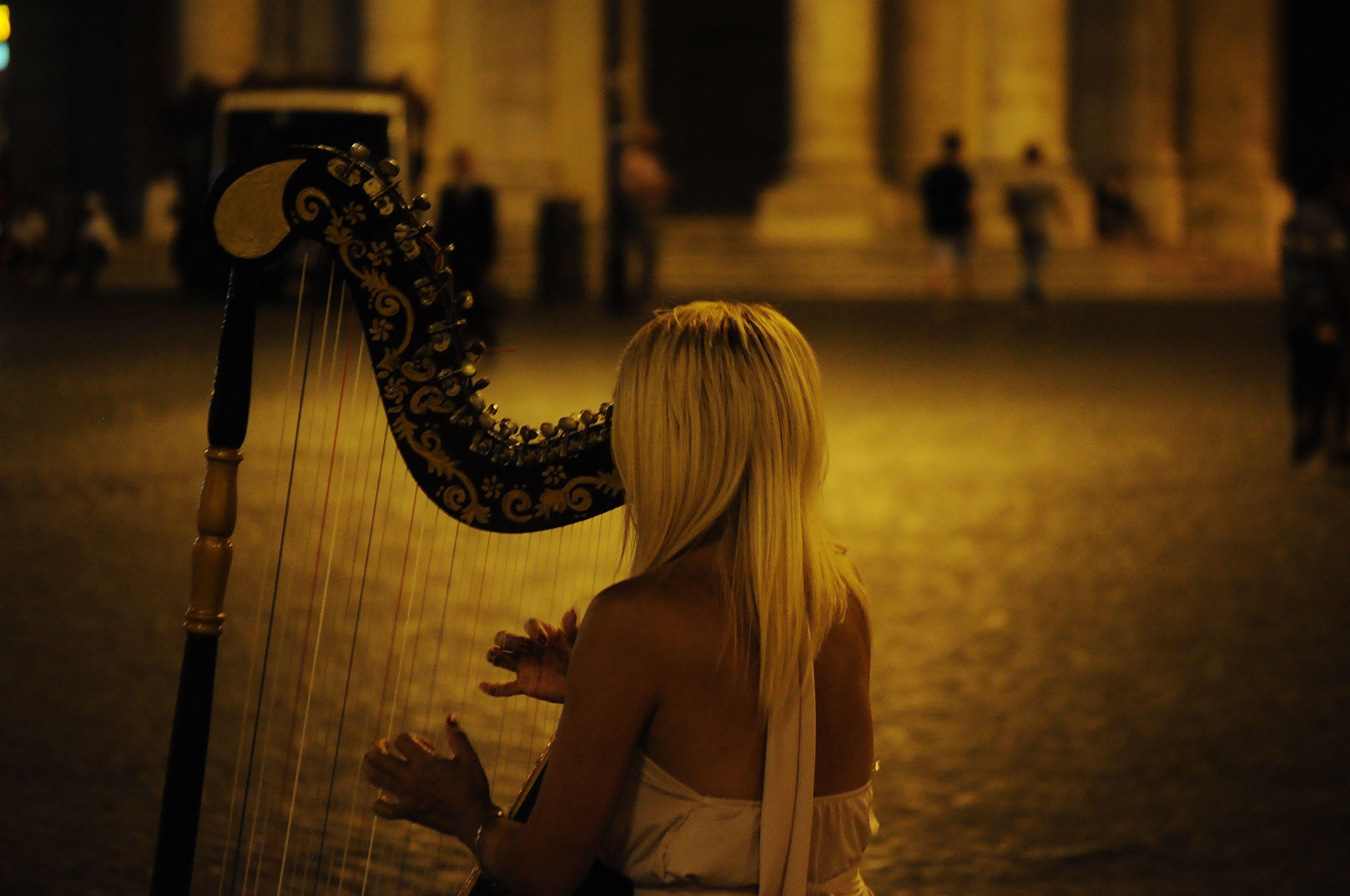 Woman Harp Logo - Woman Playing Harp · Free