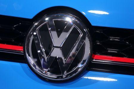 Volkswagen of America Group Logo - Renault-Nissan group sold most cars last year, but VW's No.1 ...