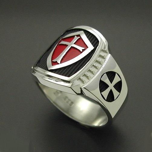Who Has a Green and Red Shield Logo - Knights Templar Masonic Cross ring in Sterling Silver With Red