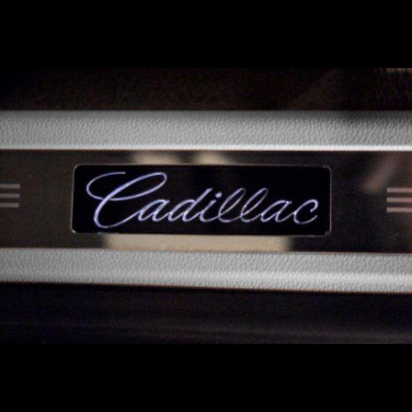 2014 Cadillac Logo - SRX Illuminated Door Sills, Cadillac Logo, Titanium