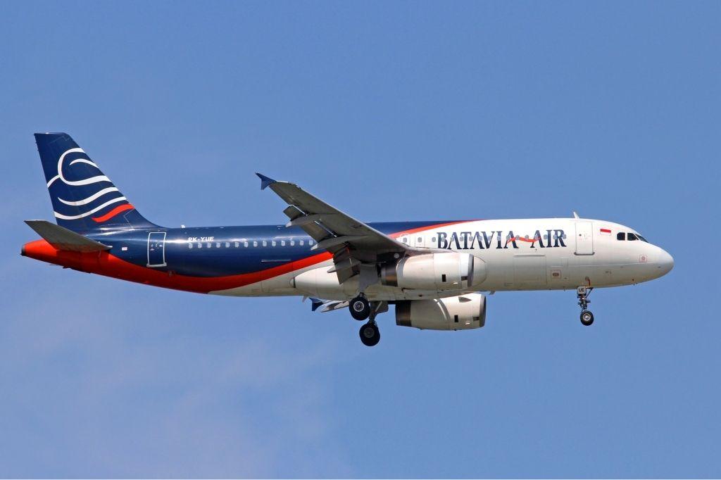Red White and Blue Airline Logo - Airline Livery of the Week: Batavia Air's Red, White and Blue Colors ...