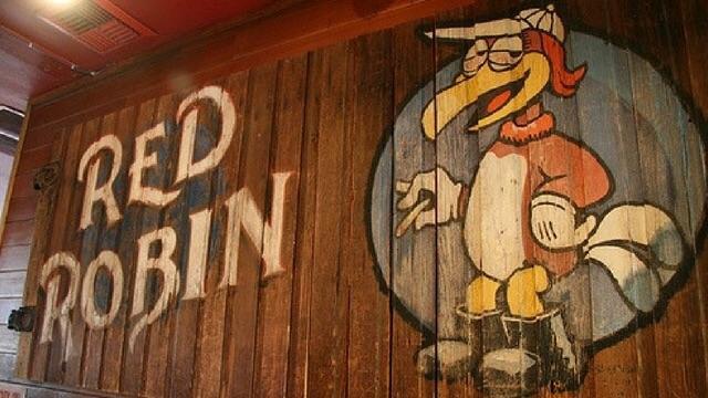 Red Robin Logo - Red Robin's original logo was a stoned Robin (x-post from r/mildly ...