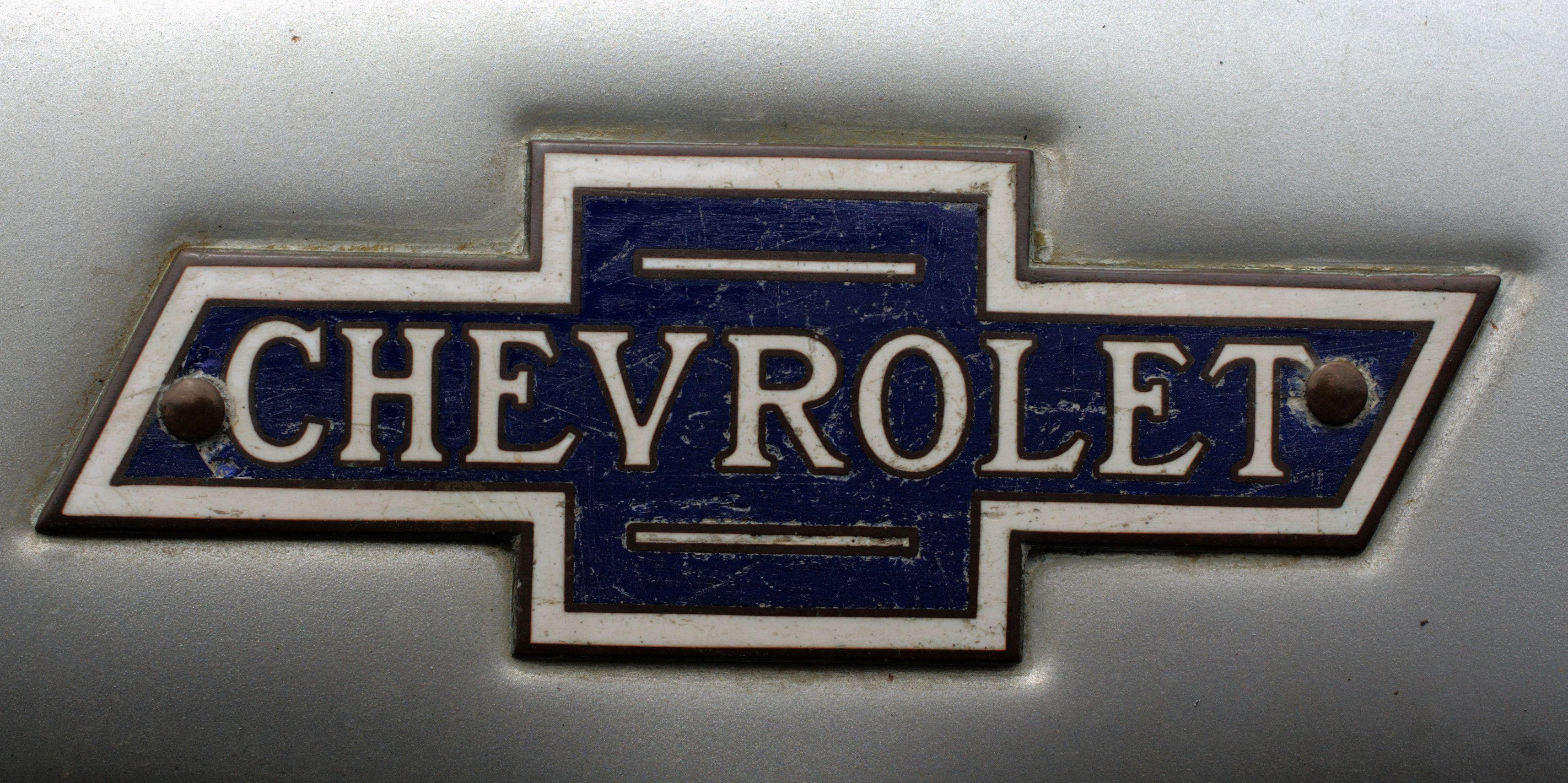 Old V8 Car Logo - Chevy Logo, Chevrolet Car Symbol Meaning and History | Car Brand ...