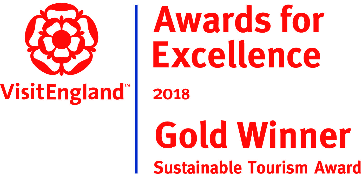 Red Award Logo - VE Gold Sustainable Tourism Award logo. Laverock Law Holiday Cottages