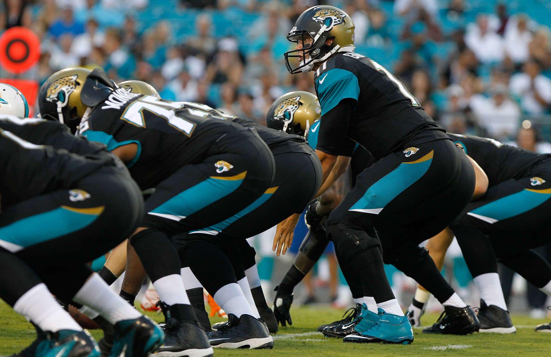 NFL Jaguars New Logo - The Jacksonville Jaguars almost hit the mark with its new set of ...