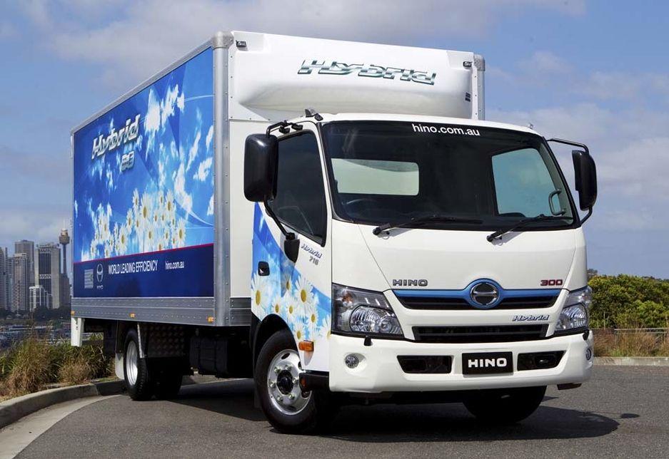 Hino Hybrid Logo - Al Futtaim Motors Debuts First Hybrid Truck In UAE