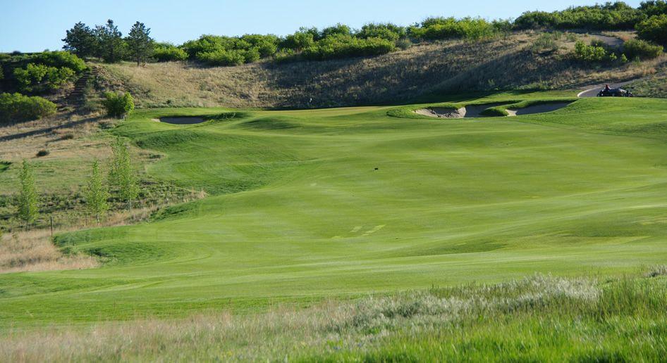 The Club at Flying Horse Logo - The Club at Flying Horse Springs, CO. Tom Weiskopf Designs